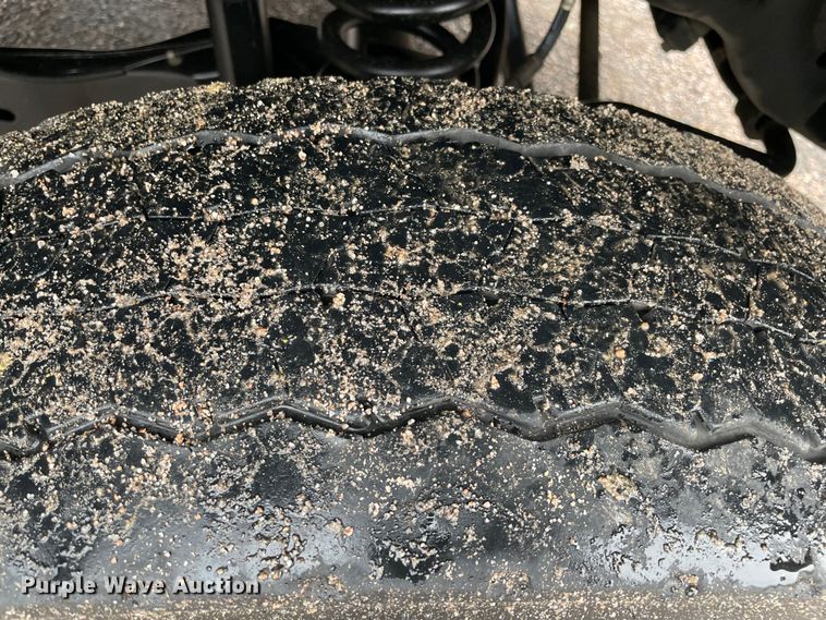 image for item MR9520 2016 Ford F550 Super Duty XL  utility / service truck