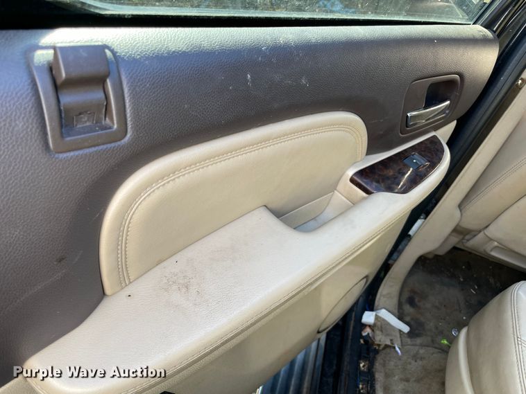 image for item MR9531 2011 GMC Yukon  SUV