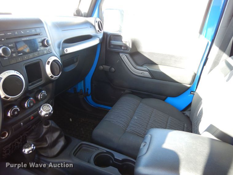 image for item MR9618 2011 Jeep Wrangler Rubicon  SUV