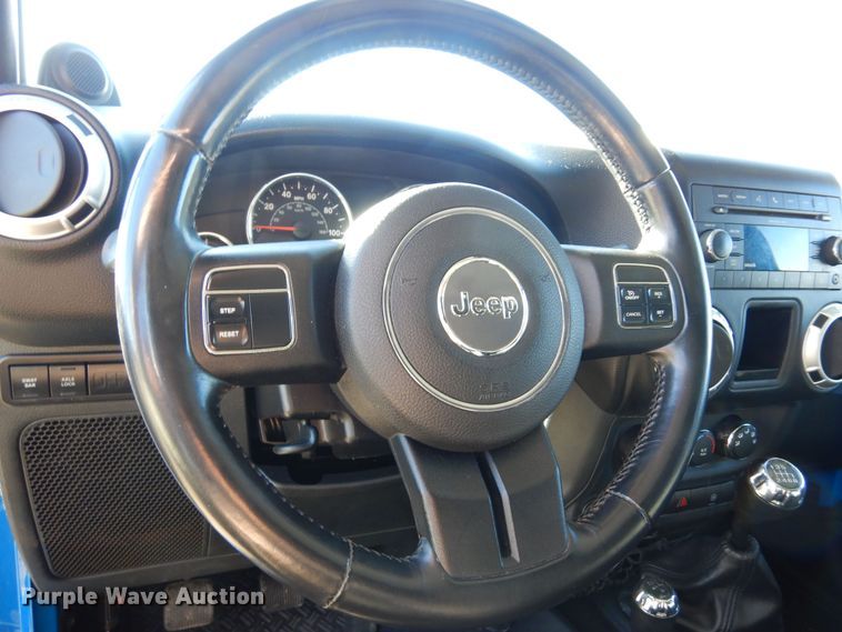 image for item MR9618 2011 Jeep Wrangler Rubicon  SUV