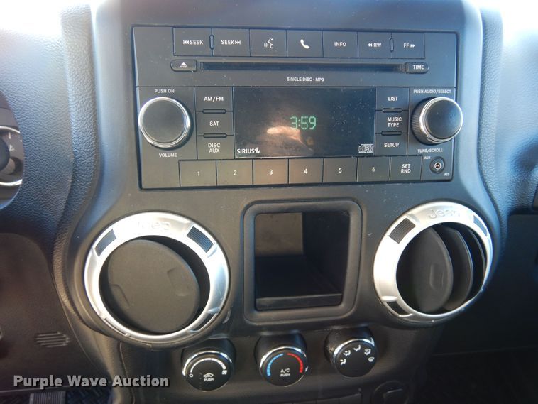 image for item MR9618 2011 Jeep Wrangler Rubicon  SUV