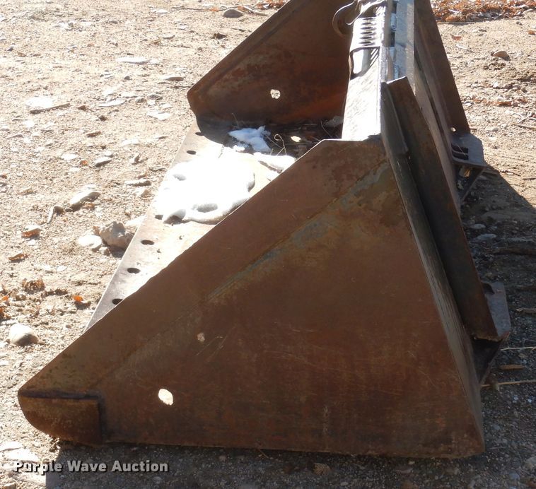 image for item MR9638 Skid steer bucket