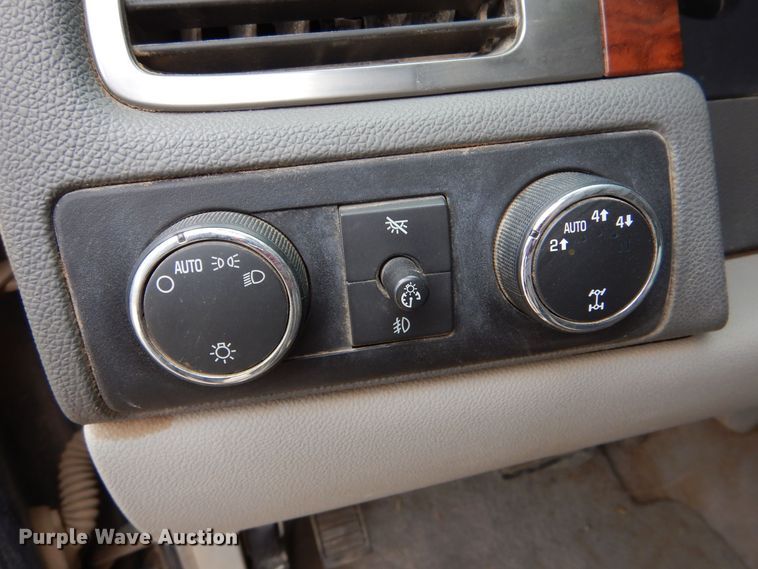 image for item MT9797 2007  Chevrolet Suburban  SUV