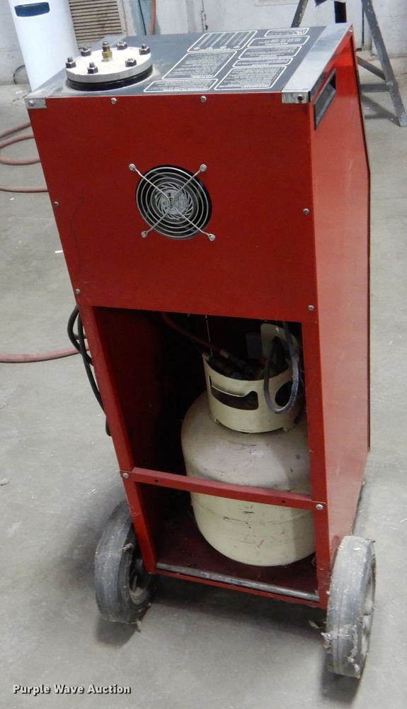 image for item MT9807 Snap-on ACT3000  refrigerant recovery recycling center