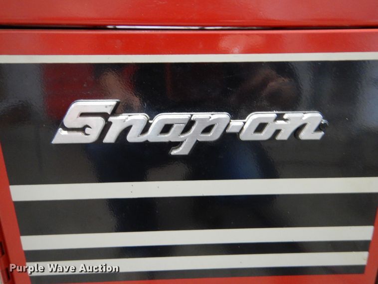 image for item MT9807 Snap-on ACT3000  refrigerant recovery recycling center