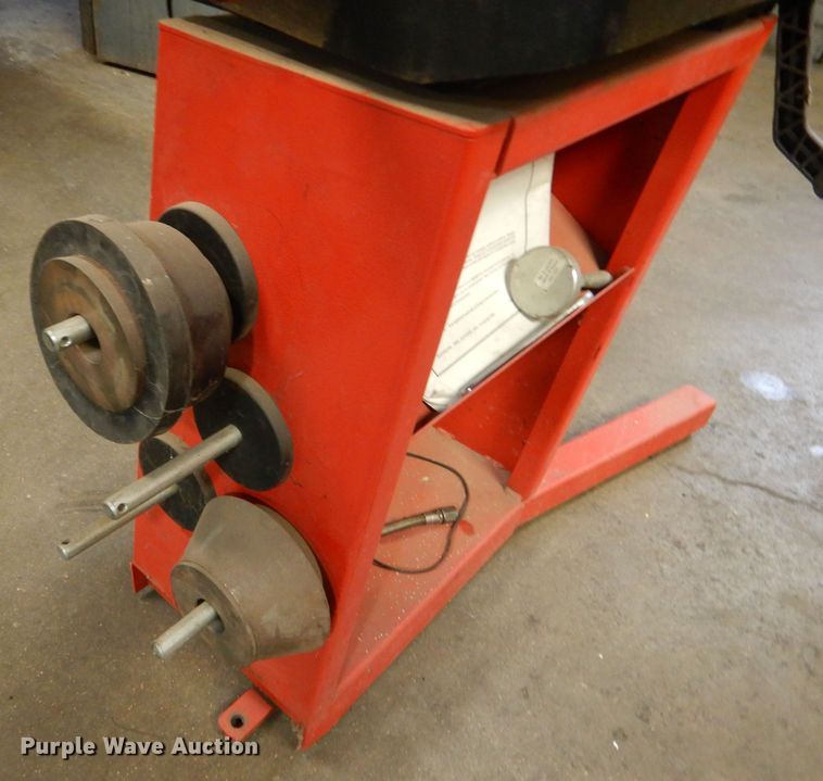 image for item MT9808 Snap-on EEWB314A  wheel balancer