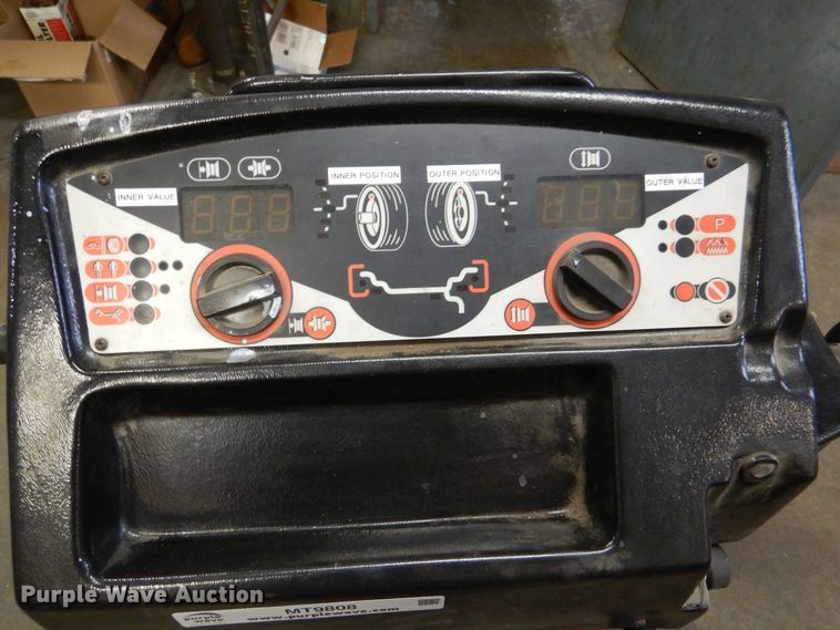 image for item MT9808 Snap-on EEWB314A  wheel balancer