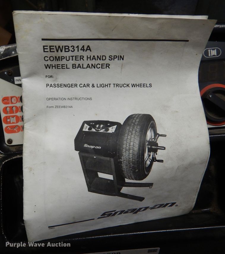 image for item MT9808 Snap-on EEWB314A  wheel balancer