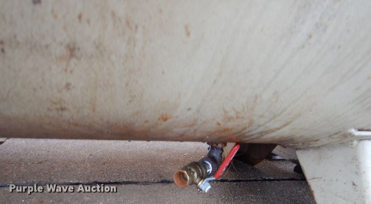 image for item MT9809 Dresser 550A  air compressor