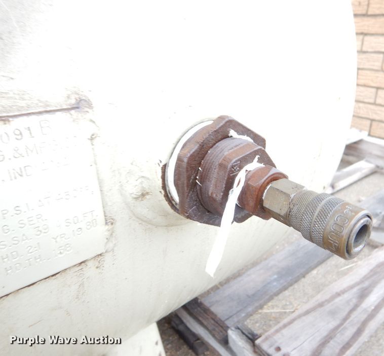 image for item MT9809 Dresser 550A  air compressor