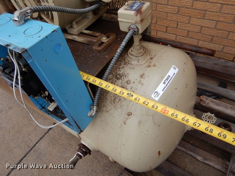 image for item MT9809 Dresser 550A  air compressor