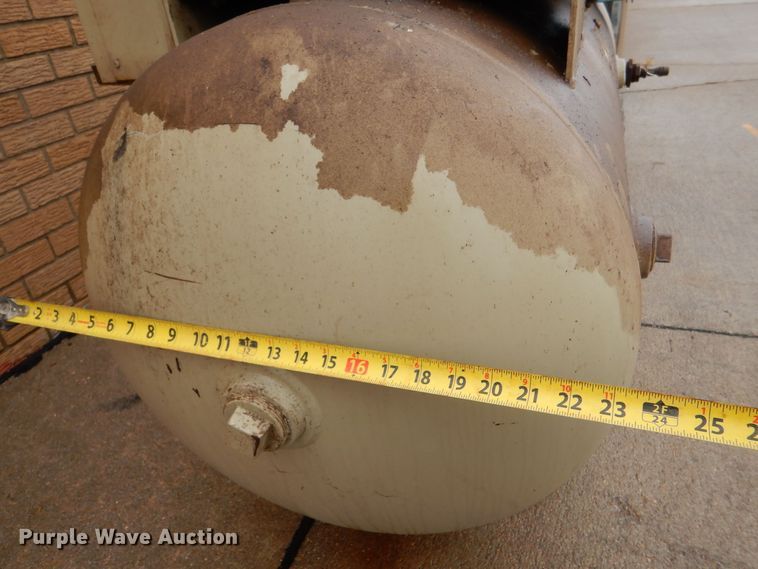 image for item MT9809 Dresser 550A  air compressor