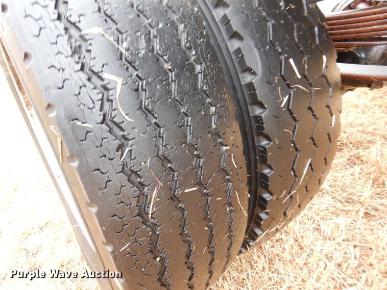 image for item MT9810 1975 Ford F500  truck cab and chassis