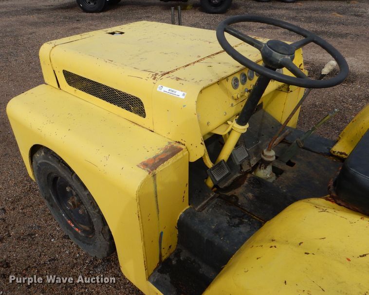 image for item MT9812 Clark Equipment CT80  aircraft tug