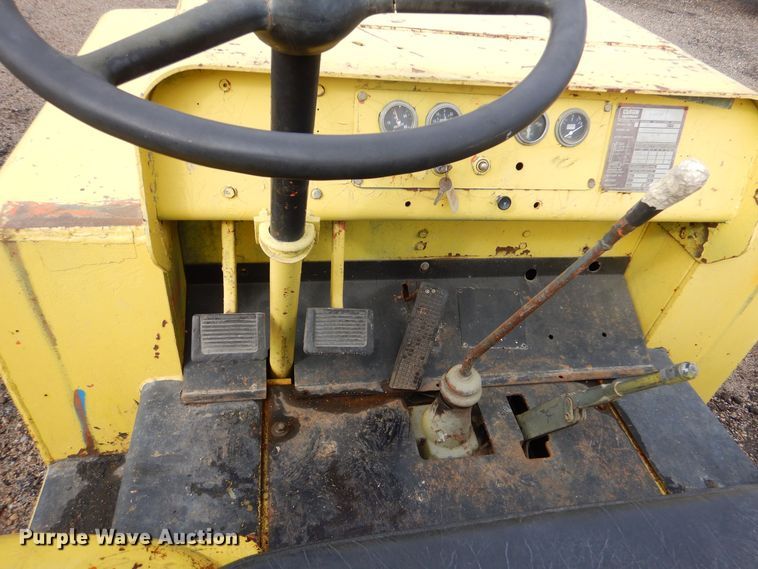 image for item MT9812 Clark Equipment CT80  aircraft tug