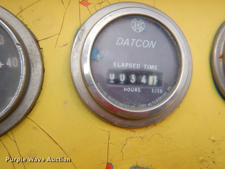 image for item MT9812 Clark Equipment CT80  aircraft tug