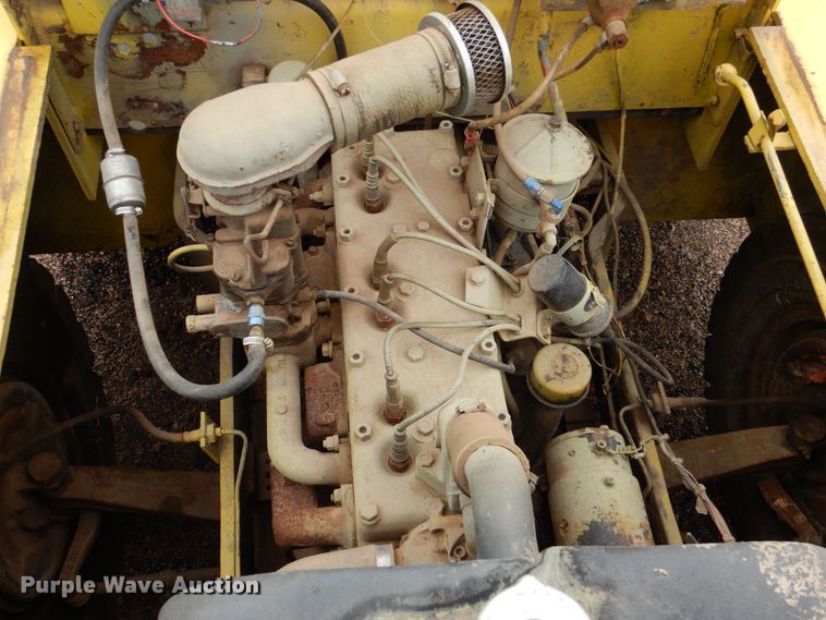 image for item MT9812 Clark Equipment CT80  aircraft tug