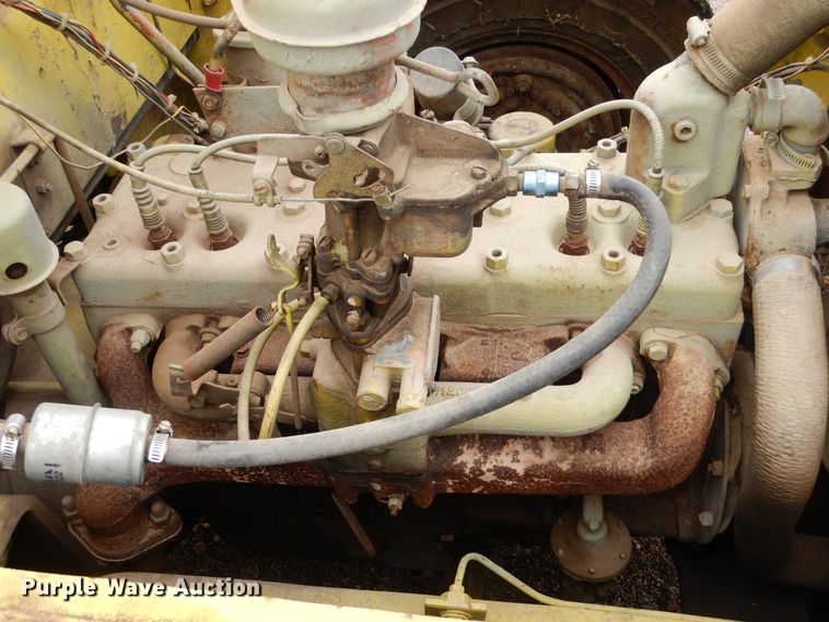 image for item MT9812 Clark Equipment CT80  aircraft tug