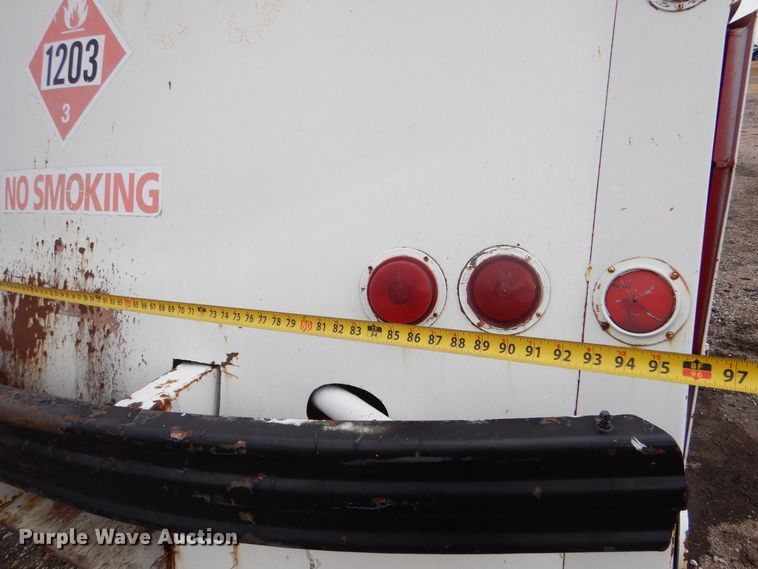 image for item MT9815 Ford 800  fuel truck