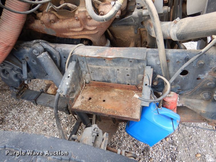 image for item MT9815 Ford 800  fuel truck