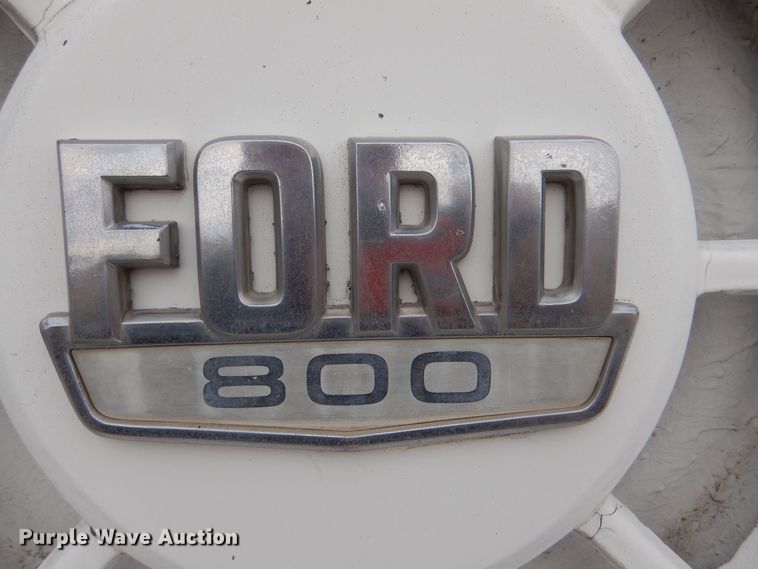image for item MT9815 Ford 800  fuel truck