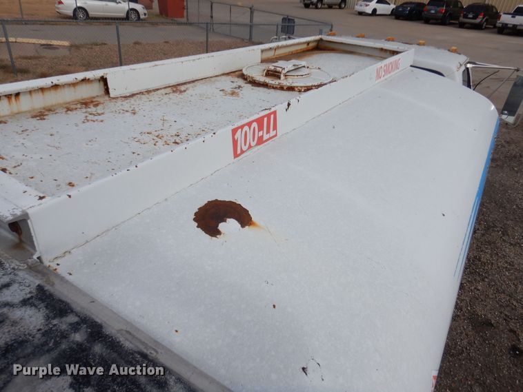 image for item MT9816 1983 Ford F600  fuel truck