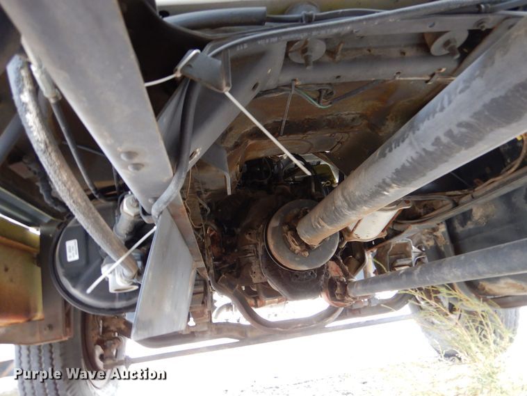 image for item MT9816 1983 Ford F600  fuel truck