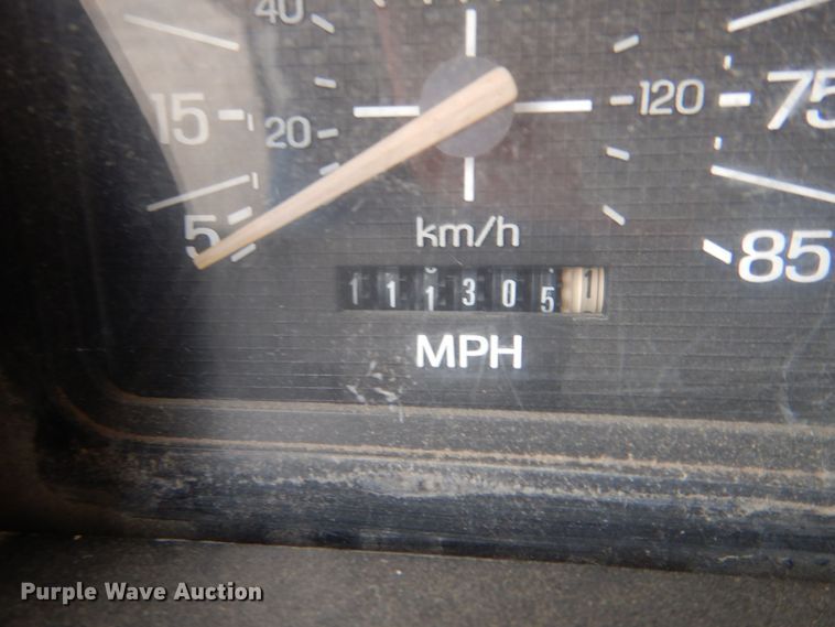 image for item MT9816 1983 Ford F600  fuel truck