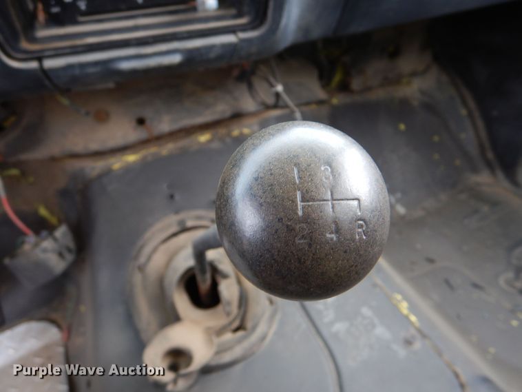 image for item MT9816 1983 Ford F600  fuel truck