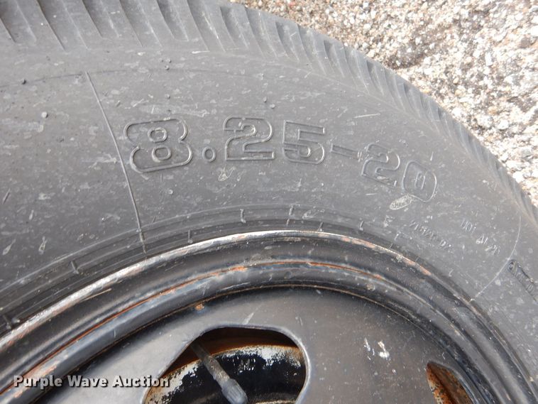 image for item MT9816 1983 Ford F600  fuel truck