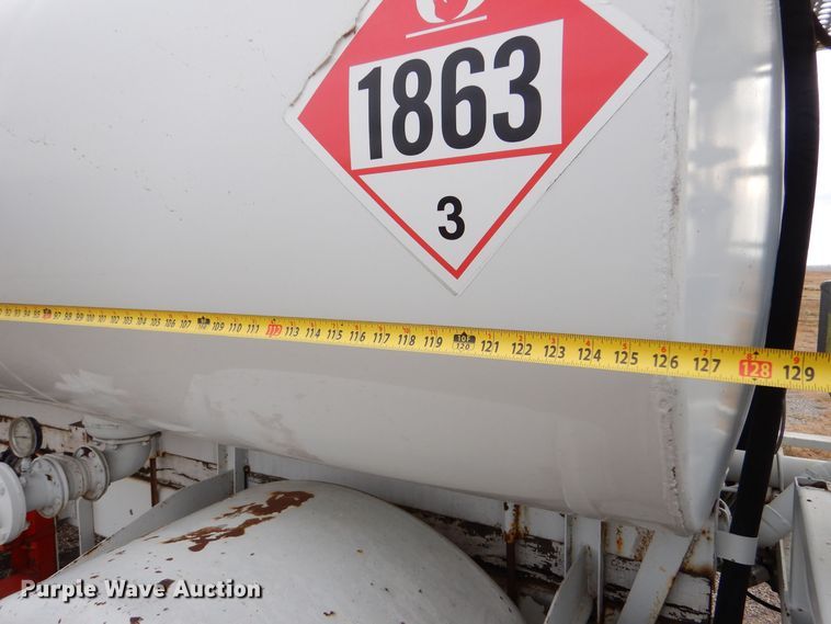 image for item MT9817 1984 International 1654  fuel truck