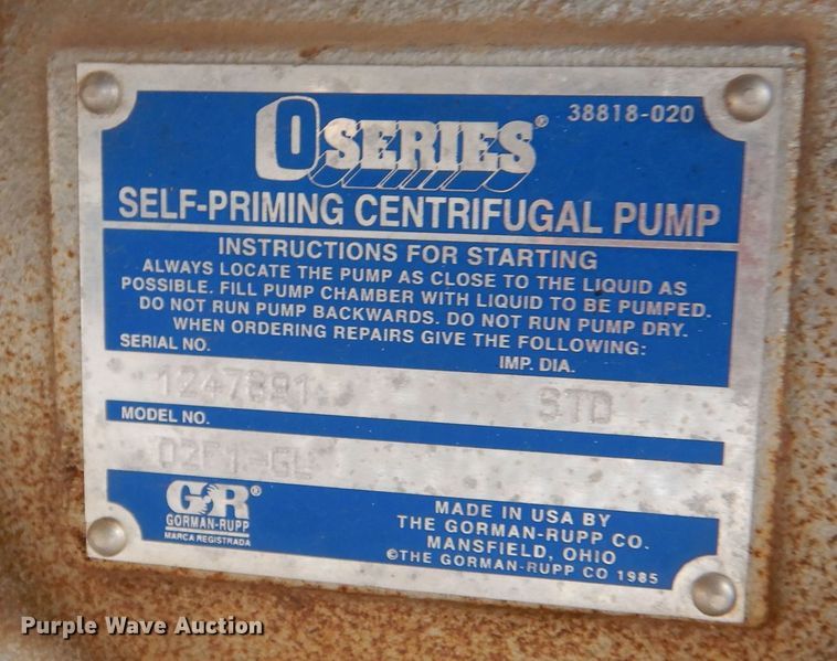 image for item MT9817 1984 International 1654  fuel truck