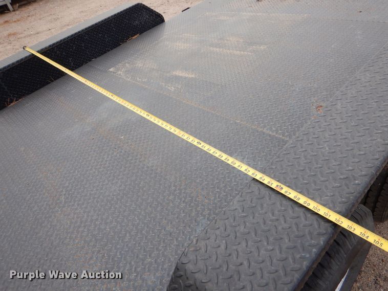 image for item MT9821 2013 PJ CC202  equipment trailer