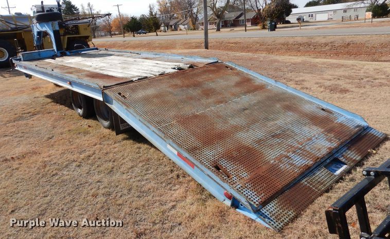 image for item MT9839 1986 Trail King TK20H-280  equipment trailer