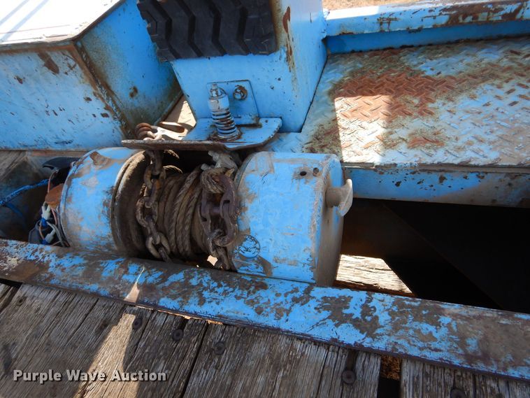 image for item MT9839 1986 Trail King TK20H-280  equipment trailer