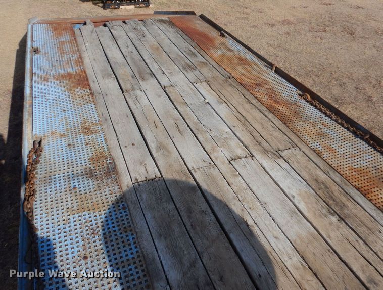 image for item MT9839 1986 Trail King TK20H-280  equipment trailer