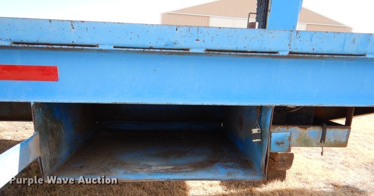 image for item MT9839 1986 Trail King TK20H-280  equipment trailer