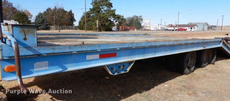 image for item MT9839 1986 Trail King TK20H-280  equipment trailer