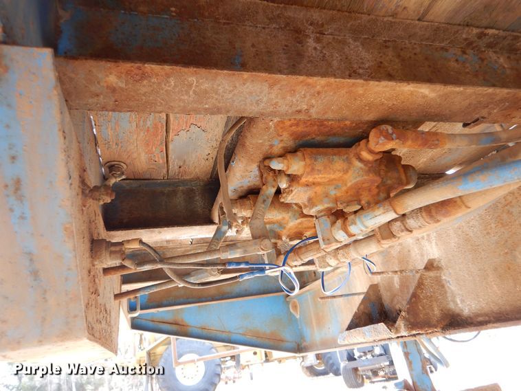 image for item MT9839 1986 Trail King TK20H-280  equipment trailer