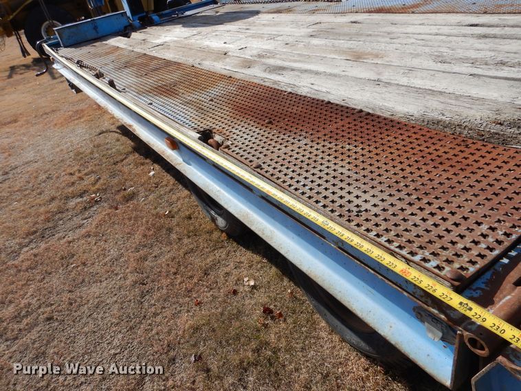 image for item MT9839 1986 Trail King TK20H-280  equipment trailer