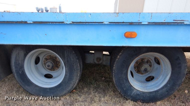 image for item MT9839 1986 Trail King TK20H-280  equipment trailer