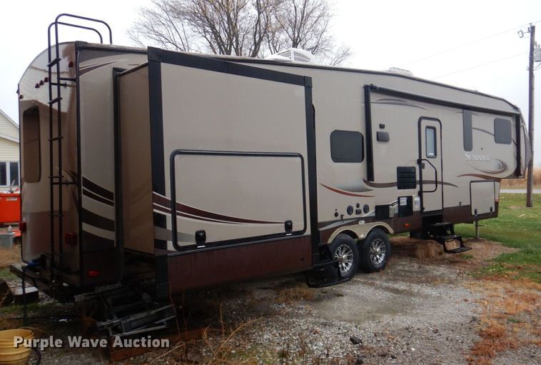 image for item MW9377 2014 Heartland 3400QB Sundance  camper