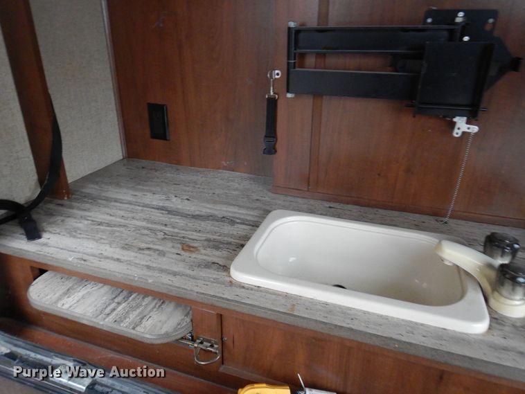 image for item MW9377 2014 Heartland 3400QB Sundance  camper