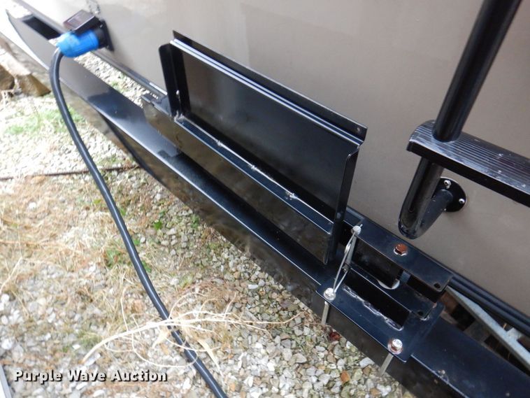 image for item MW9377 2014 Heartland 3400QB Sundance  camper