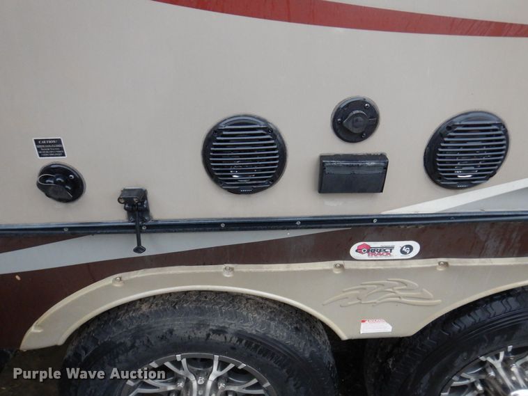 image for item MW9377 2014 Heartland 3400QB Sundance  camper