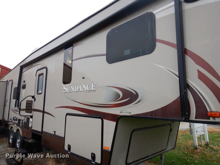 image for item MW9377 2014 Heartland 3400QB Sundance  camper
