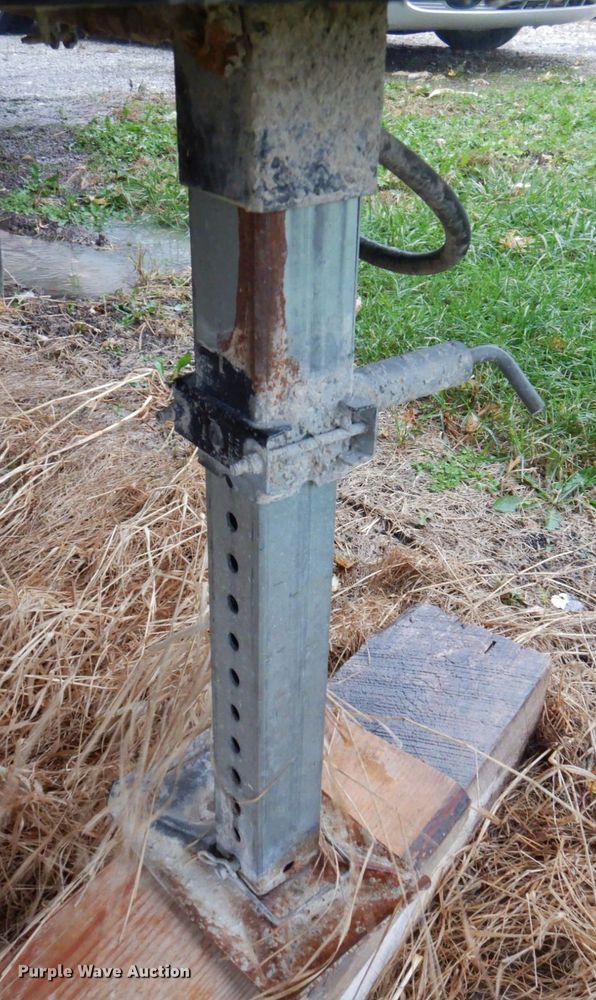 image for item MW9377 2014 Heartland 3400QB Sundance  camper