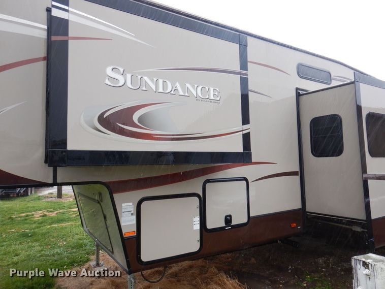 image for item MW9377 2014 Heartland 3400QB Sundance  camper