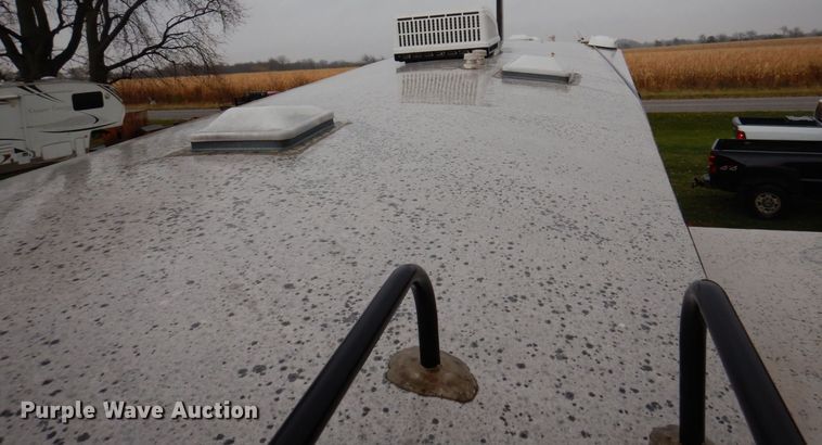 image for item MW9377 2014 Heartland 3400QB Sundance  camper