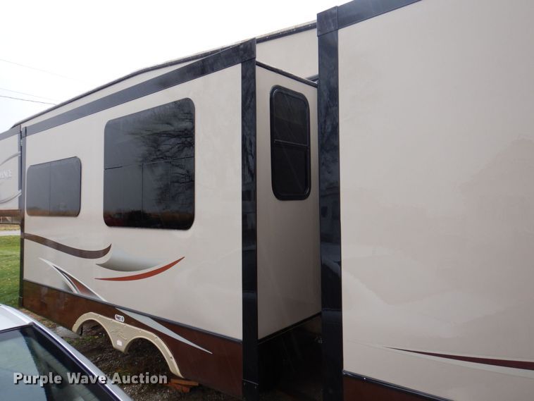 image for item MW9377 2014 Heartland 3400QB Sundance  camper